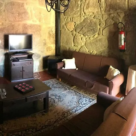 Casa Das Seis Irmas * Amares